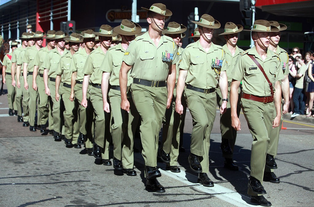 Australian Soldiers ANZAC day parade Brisbane 2013 By 2ndLt Savannah Moyer [Public domain], via Wikimedia Commons
